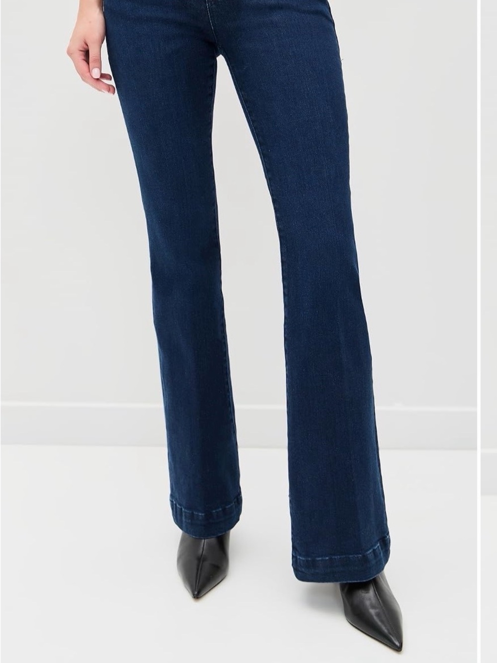 Good American Flare Compression Jeans